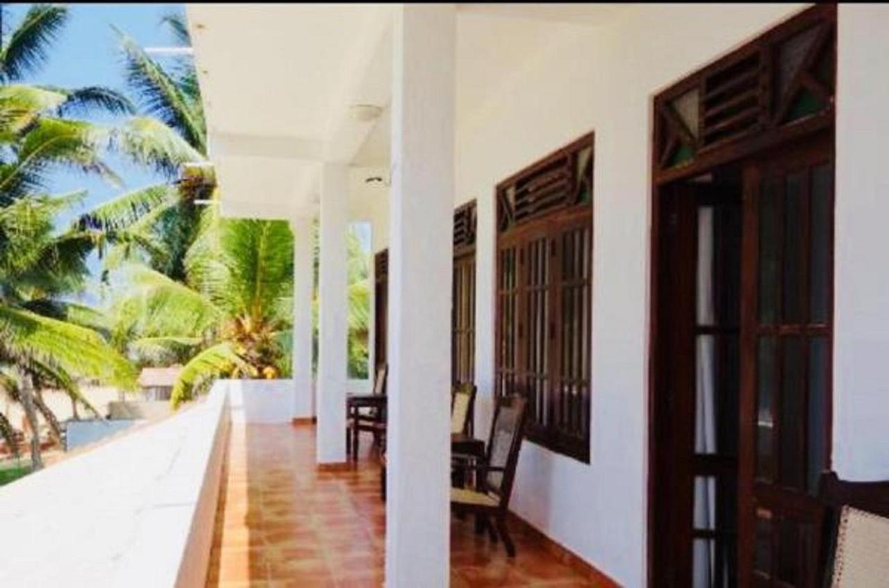 Jasmine Garden Beach Guest House Hikkaduwa Eksteriør billede