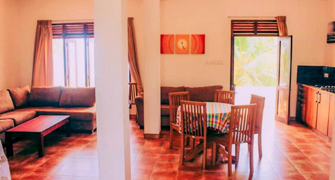 Jasmine Garden Beach Guest House Hikkaduwa Eksteriør billede